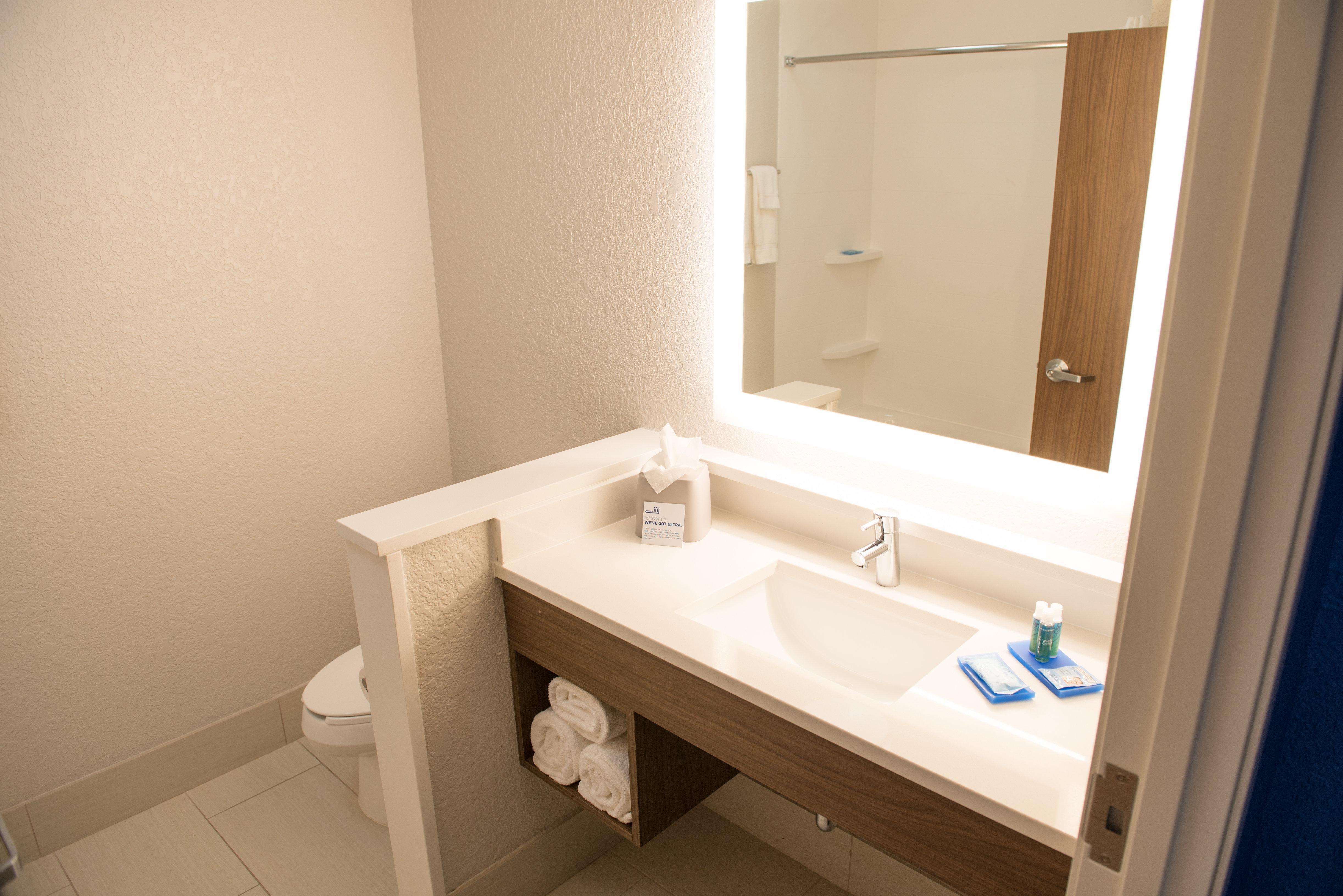 Holiday Inn Express & Suites - Orland Park Mokena By Ihg Exterior photo