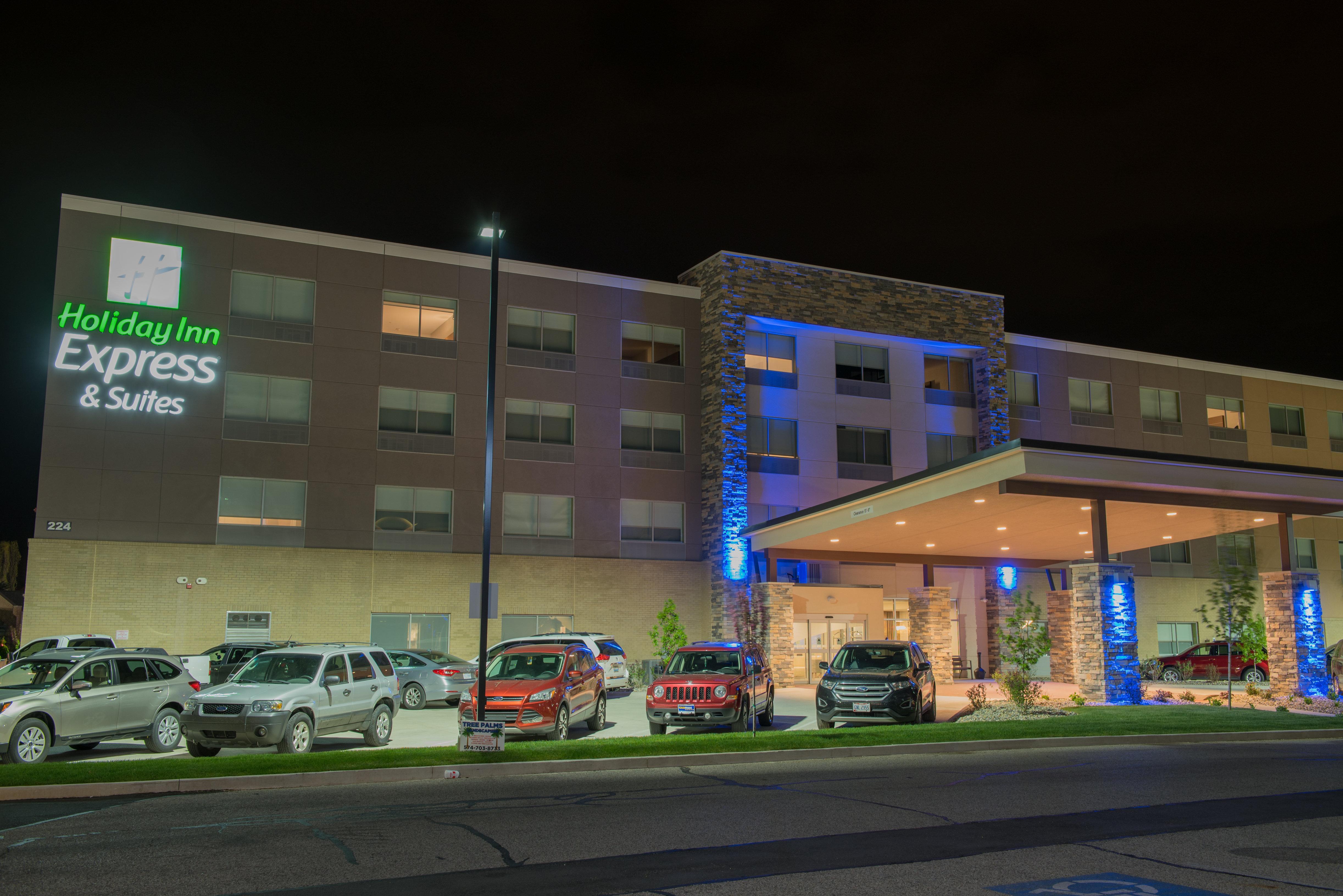 Holiday Inn Express & Suites - Orland Park Mokena By Ihg Exterior photo