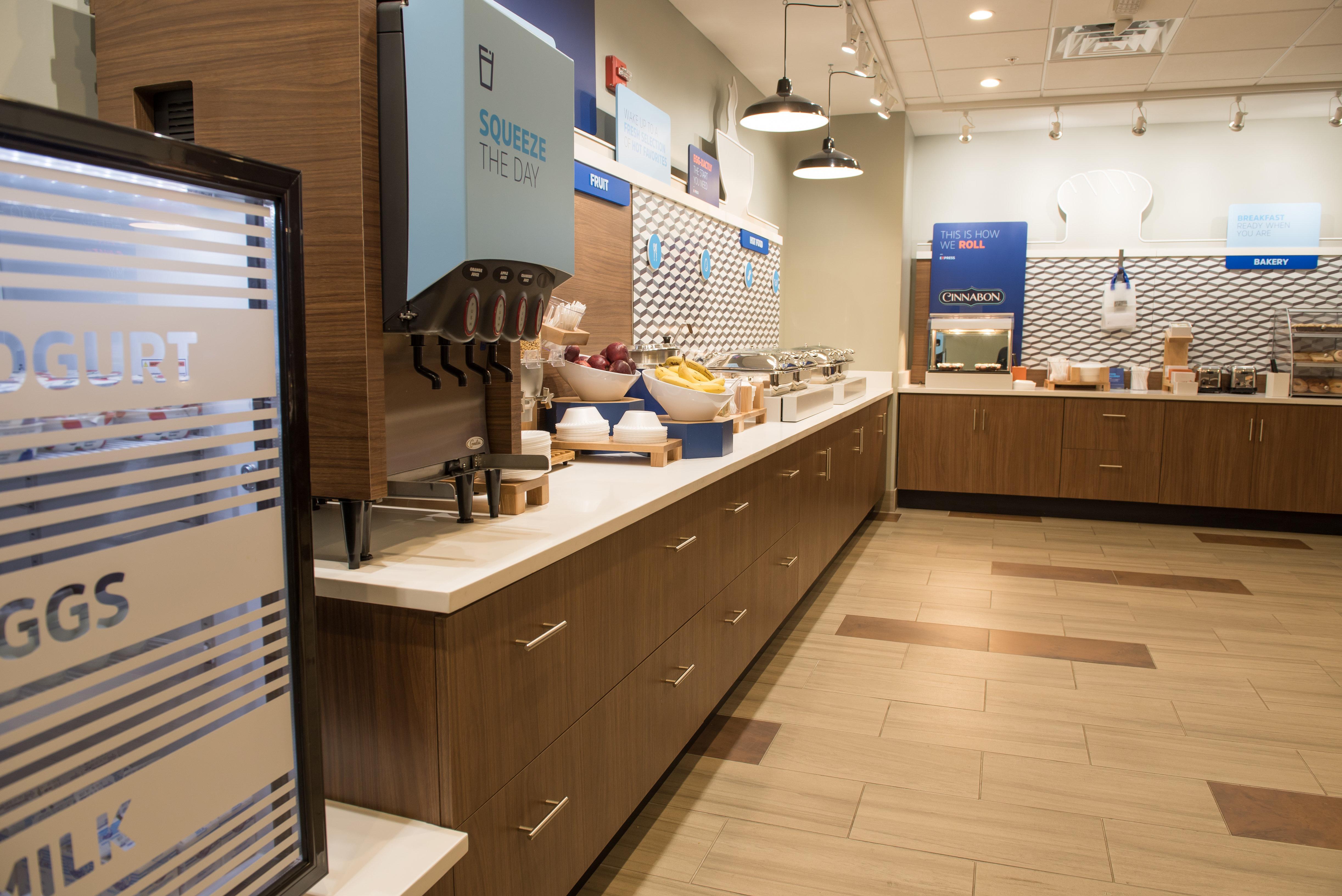 Holiday Inn Express & Suites - Orland Park Mokena By Ihg Exterior photo